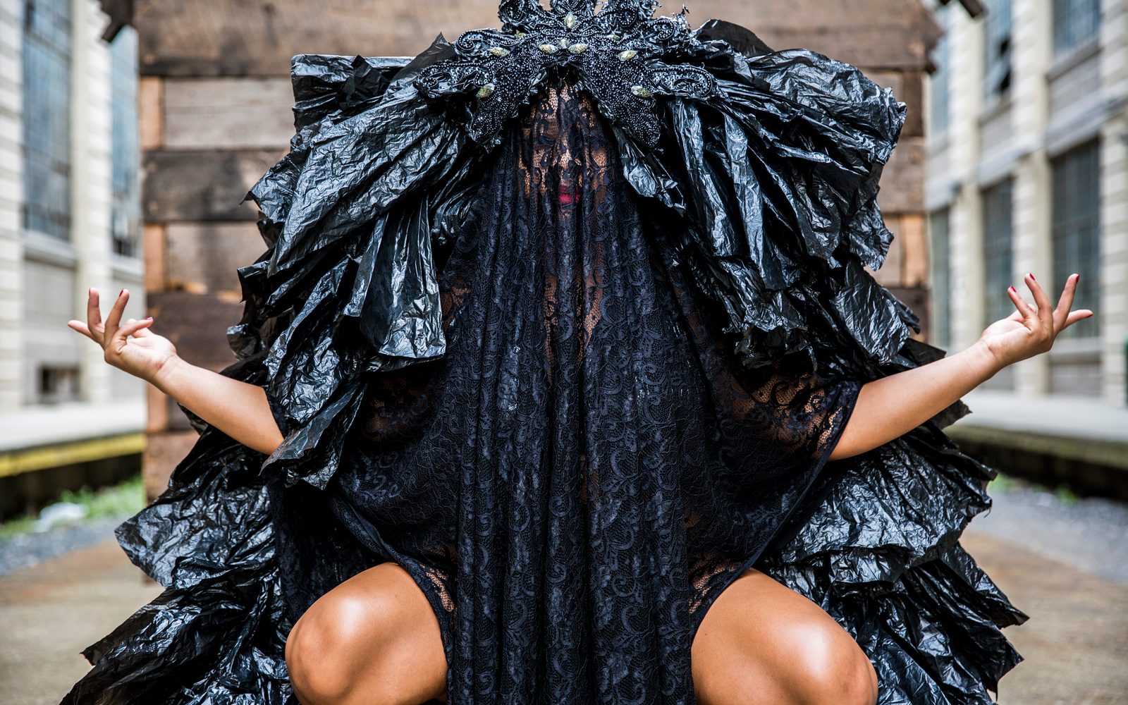 Taja Lindley: The Bag Lady Manifesta